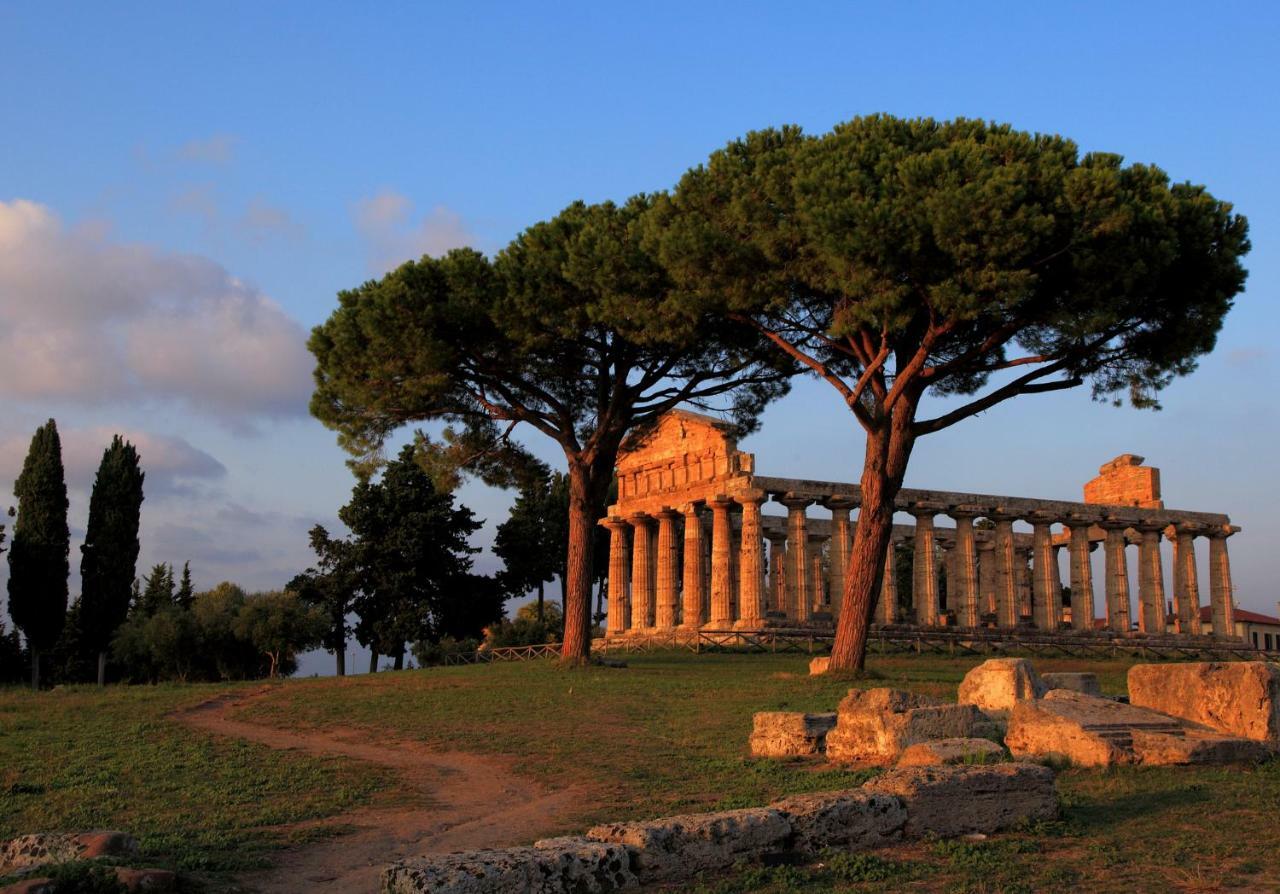 Hotel La Sorgente Paestum Esterno foto